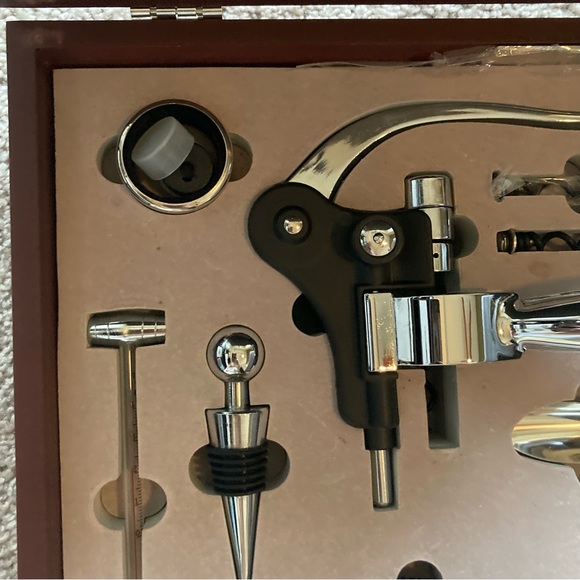 NWOT - Wine Opener 9 Piece Box Set - Great Gift Idea! - Picture 5 of 14